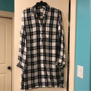 NWT Old Navy Black Buffalo Plaid Dress Women’s Size Medium